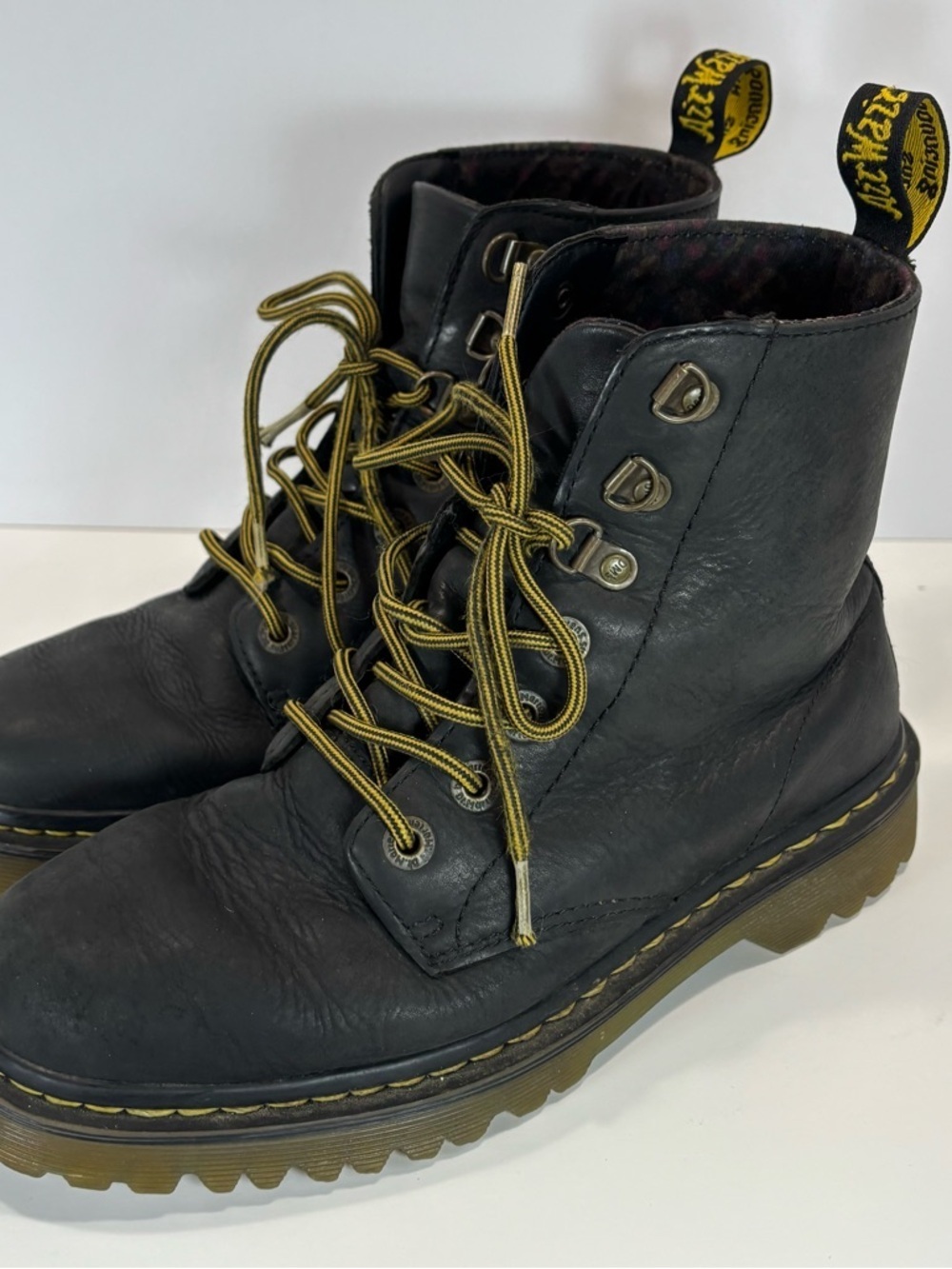 Dr Martens Boot Women Size 8 Luana Soft Toe Work Black Leather Round Toe Lace Up